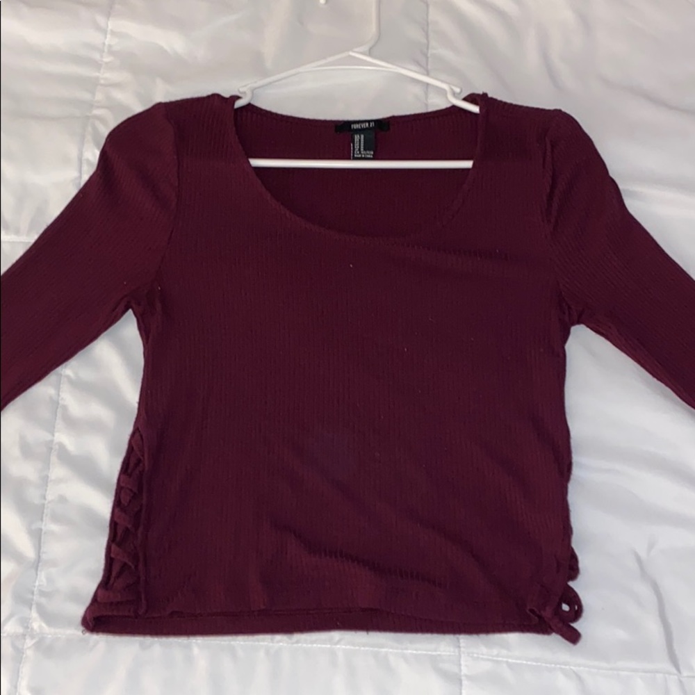 Long sleeve maroon crop top